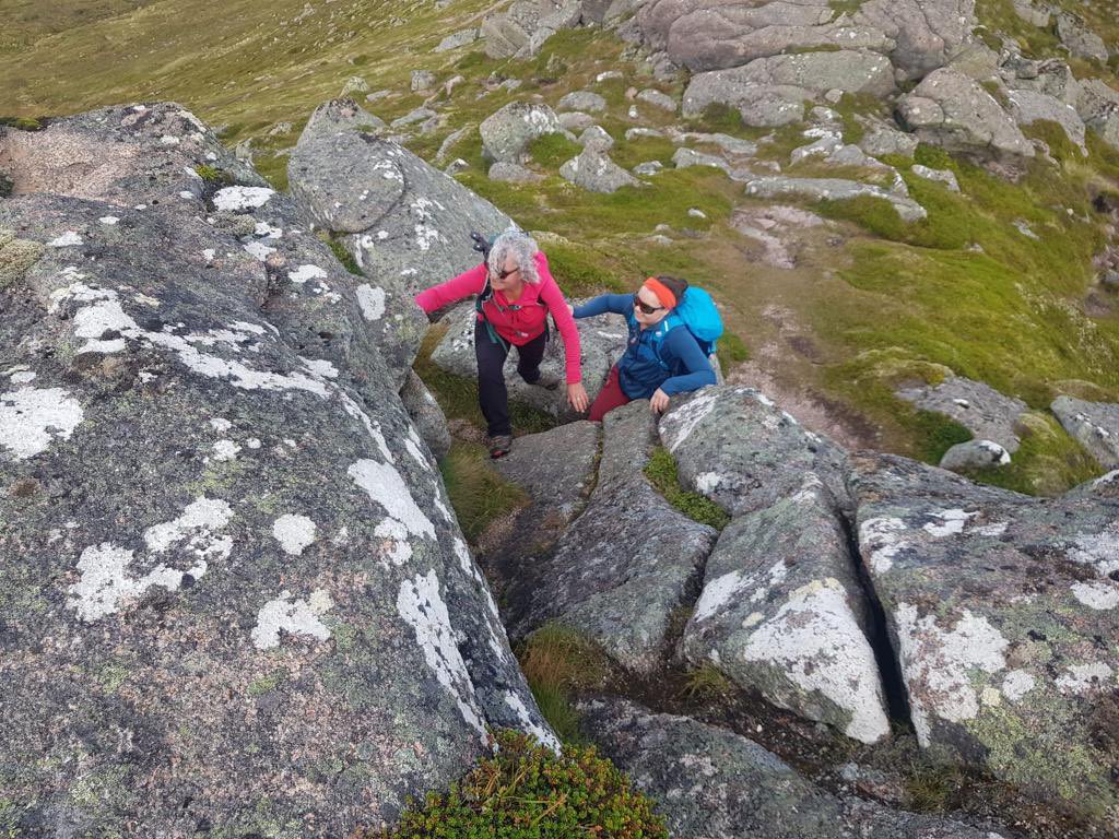 DMK_17's tweet photo. Still remembering the fab day on Sunday with @KeelsaMack and Neil #bynackmore #cairngorms #hillwalking #family #restore https://t.co/T9paWDczYO