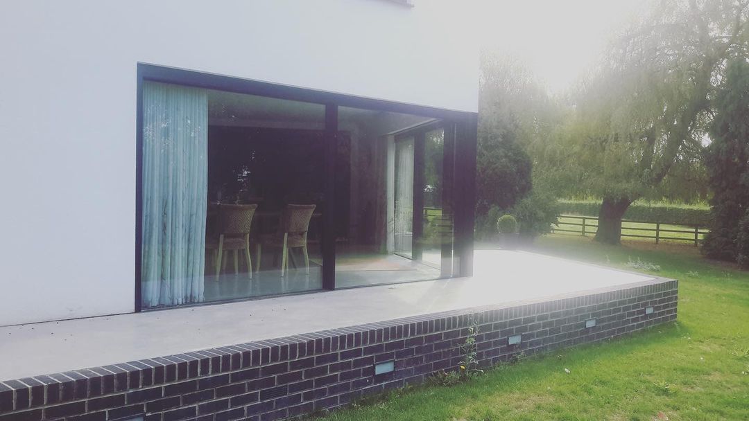 LuxalGlazing's tweet photo. Luxal HiFinity Doors
Get a Quote - https://t.co/OdUdq9L229
#hifinity #hifinitydoors #bowoodhomes #traditionalarchitecture #aluminumwindows #aluminiumwindows #aluminiumdoors https://t.co/LI3iKsvxVP