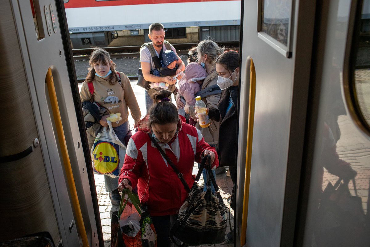 As stated by President <a href="/vonderleyen/">Ursula von der Leyen</a>, “Our actions towards Ukrainian refugees must not be an exception.” Discussions on the #MigrationEU Pact should build on the #EU's response to #Ukraine and commit to solidarity &amp; a more welcoming Europe for all migrants. bit.ly/3BfaIdN