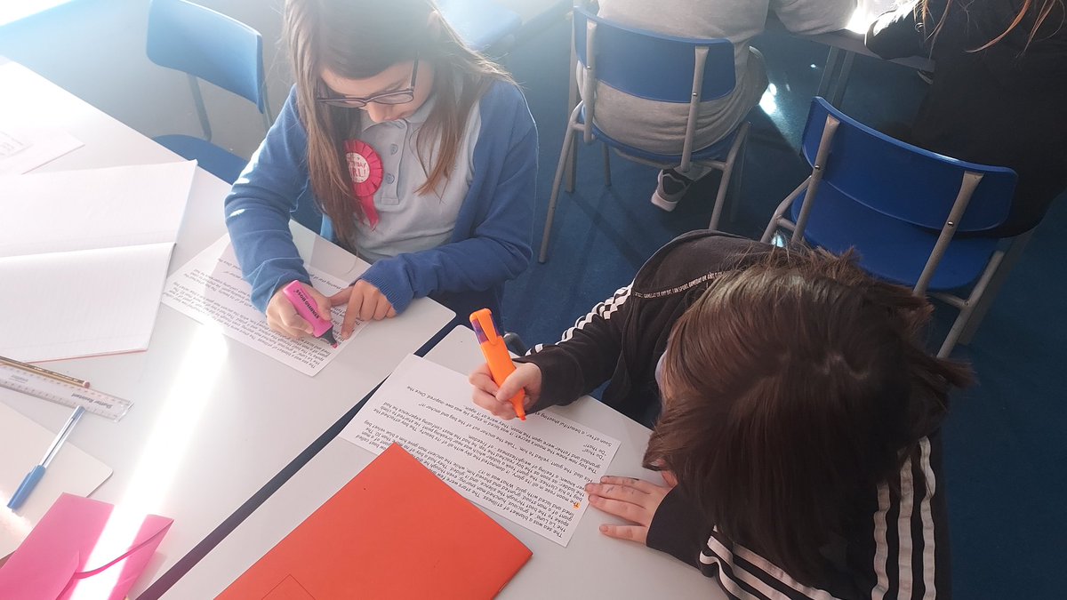 marys_rc's tweet photo. Blwyddyn 5 are having a great morning collaborating and evaluating opening paragraphs to 'La Luna'. We spotted amazing adjectives, speech marks and even a few metaphors for us to magpie! #ambitouslearners #collaborativelearners @CSC_langlitcomm https://t.co/nhUkuBC0A3
