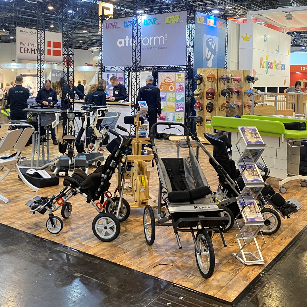 ato_form's tweet photo. Tag 1 der Rehacare in Düsseldorf!
Besuchen Sie unseren Stand in Halle 4 / D15
Wir freuen uns auf Sie!

#atoform #atoformgmbh #messe #reha #reha2022 #rehacaremesse #rehacare2022 https://t.co/6qe1LaQYCm