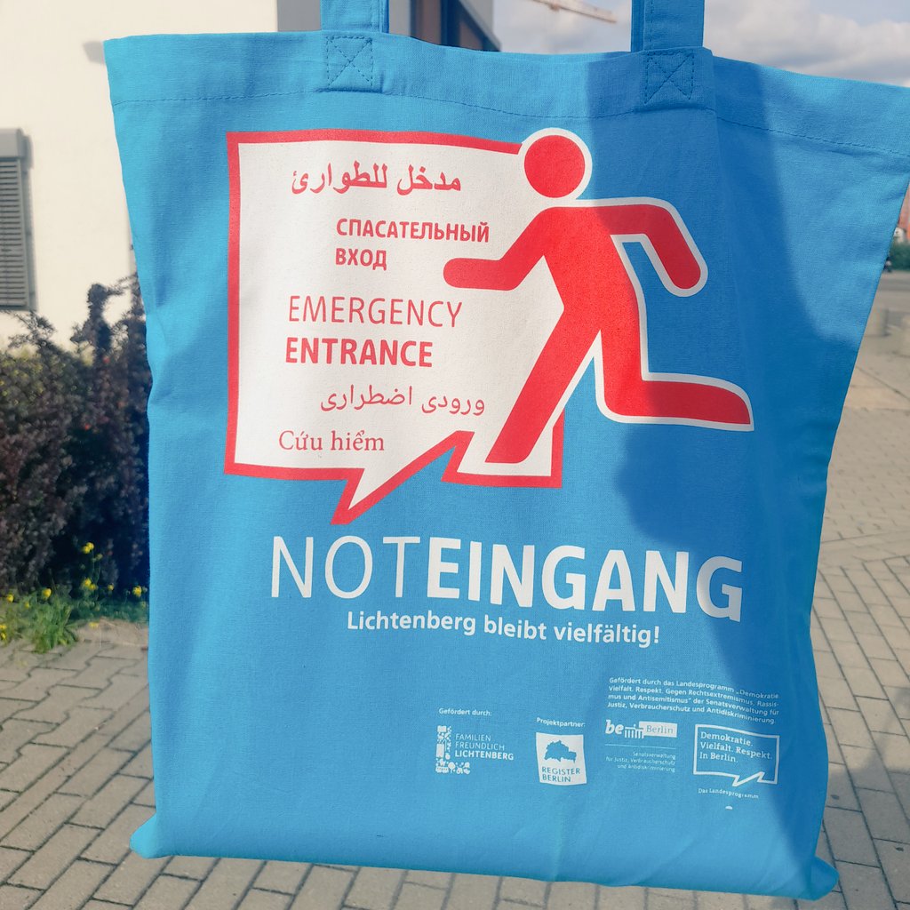 BerlingegenNazi's tweet photo. TIPP: Seit Montag läuft eine Aktionswoche der Kampagne für Betroffene von rechter Gewalt vom neuen Bündnis #AktionNoteingang um den @OpferfondsCURA
Foto: @AmadeuAntonio
Schaut mal in die Termine diese Woche: https://t.co/Ez4huiWco0
und https://t.co/DaM3xLiVXT https://t.co/Cc45gMlhk8