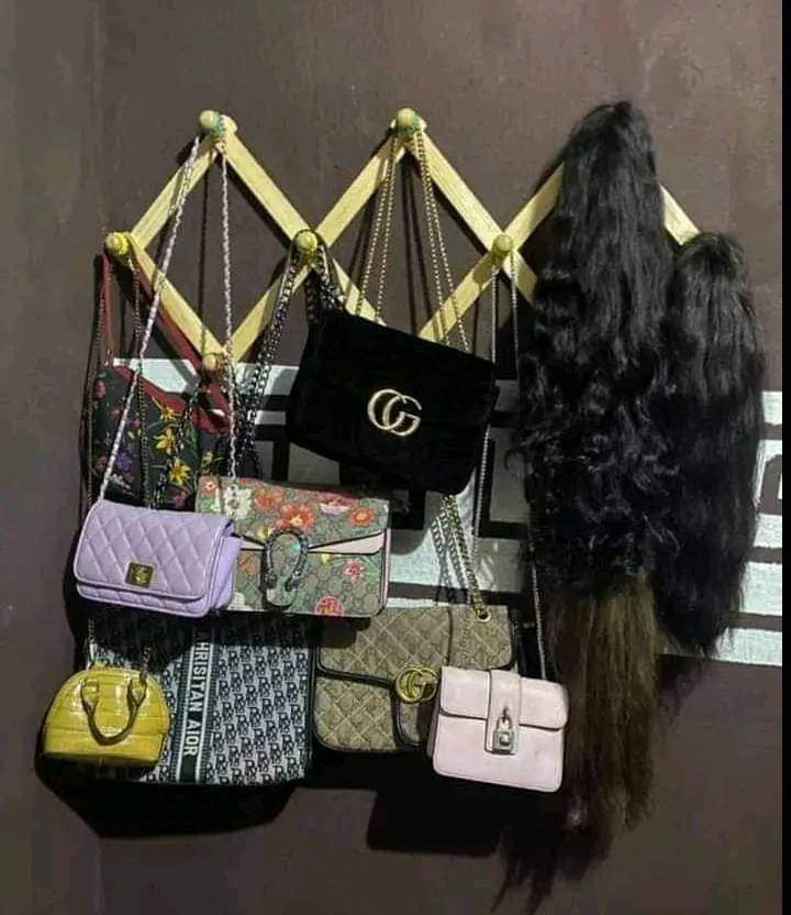 charityB_coll's tweet photo. GOOD MORNING AKURE！
retweet pls
FRAME1_#12,000(hairblendwig)
FRAME2_#7,000(hairblendwig)
FRAME3_#3,000(woodenhanger)
FRAME4_#2,500（non tarnish）
@akvendorconnect @AkureHowFar @Bimmy_Bee @Breastina_ @AkinloyeToyosi1 @adeleye_temmie @iam_moyosawyer @AkureCityHunter @ibrahimidiat https://t.co/VaDpBDKUZR