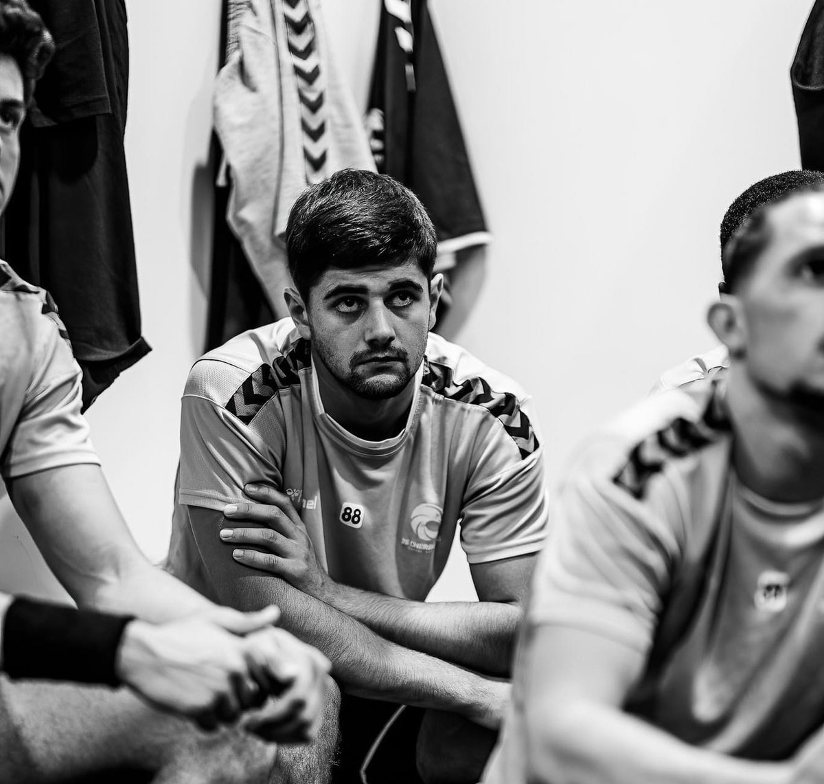 Joyeux anniversaire Enzo ! 🥳

Aujourd'hui, notre demi-centre Enzo François fête ses 19 ans 💜