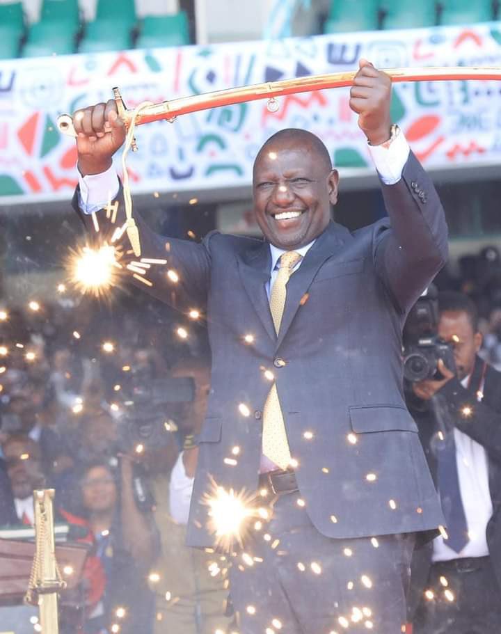 Mr President sir 👏👍 congratulations sir @WilliamsRuto @StateHouseKenya nimeamini future Ni great kwa watoii wangu Adriana 9years na Aphla 5years what God can do no man can do