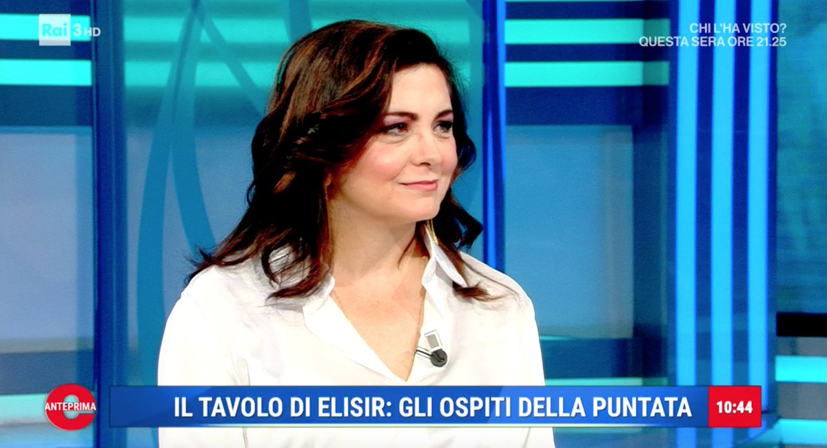 ElisirTv's tweet photo. Al tavolo di #elisir introduciamo gli argomenti di oggi con i nostri ospiti:
-ll Professor VALTER SANTILLI, FISIATRA
-La Professoressa SILVIA MIGLIACCIO, NUTRIZIONISTA
-La Dottoressa ANNA RITA GIANPETRUZZI, DERMATOLOGA https://t.co/nsgMw68KnX