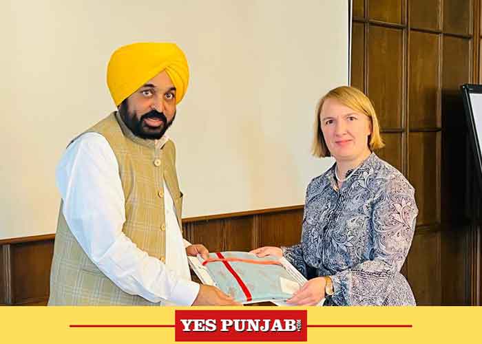 yespunjab's tweet photo. CM bats for German collaboration in Agri-Food Processing, Textiles, Auto Components, Pharmaceuticals and Chemical Sector https://t.co/92gomPaRfk
#BhagwantMann #AgriFoodProcessing #Textiles #AutoComponents #Pharmaceuticals #ChemicalSector #Germany #Punjab @BhagwantMann https://t.co/GFac8BuNgE