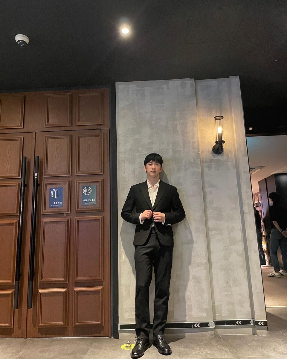 CityL0VEU's tweet photo. ๐ ๐๐งก ๐ฏ๐ ๐ฅ๐ฅ
๐ท Jinyoung update Instagram 220914
> #ํ๋ฆฐ์ธ์ค์์ผ
* JAY B> Fighting ๐ฅ
#JINYOUNG #์ง์ #ใธใใงใณ
#ParkJinYoung #๋ฐ์ง์ @JINYOUNG
#Actors_ParkJinyoung @ jinyoung_0922jy
#GOT7 #๊ฐ์ธ๋ธ @GOT7Official
#JJProject #JJํ๋ก์ ํธ #JJP #์ ์ ํ
#10YearsWithJJProject https://t.co/yZEourLQA6