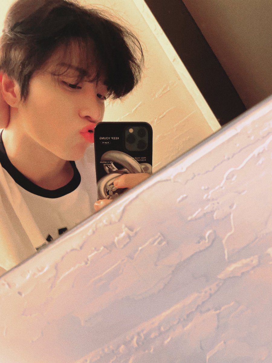 oonilly tweet picture