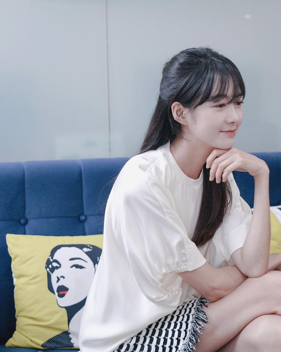tnyw0409's tweet photo. 220914 @/yowon_official update 

🥰💜 https://t.co/rYD1wpJdCj