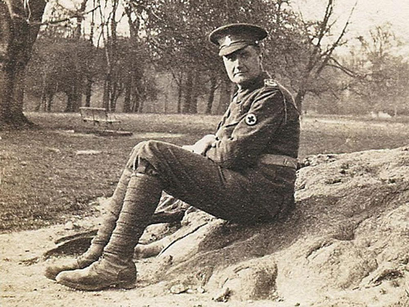 #RVW150 Vaughan Williams never took his privileged background for granted. He worked all his life for democratic and egalitarian ideals, including serving in the army in the First World War. He viewed music as being part of everyone’s everyday life.