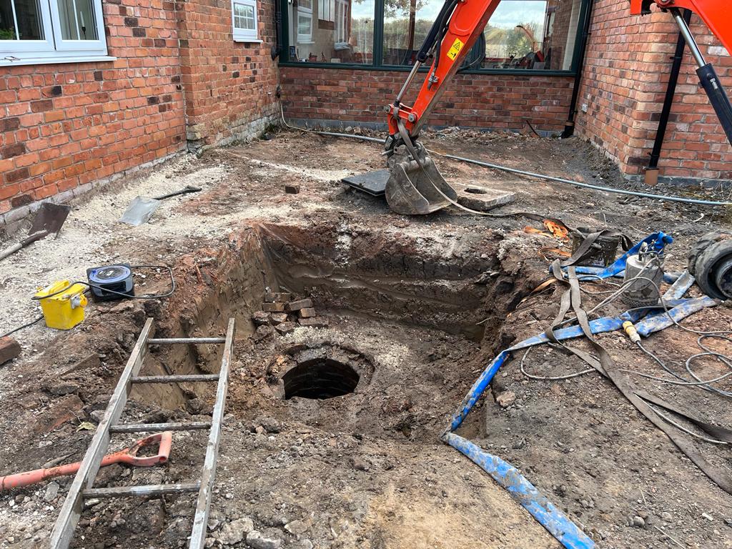 EstatesLmh's tweet photo. We are working on something very special.

This is soon to be a standout feature and we can't wait till you see the outcome 🙌 

📌 Doncaster 

#doncaster 
#builders 
#groundworkers 
#Sheffield https://t.co/tiTAF4Z4Ew