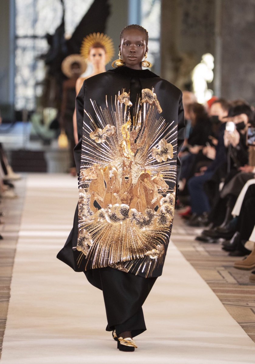 📅 A vos agendas ! 
Cette semaine #S37 :

🇬🇦 : Ouverture de l’exposition  « Iroungou : de l’ombre à la lumière » au <a href="/mnartgabon/">Musée National des Arts, Rites et Traditions 🇬🇦</a> #Culture 

🇫🇷 : Lancement du @ClubJosephine afin de démocratiser l’histoire de l’art  #ODD4 #Art