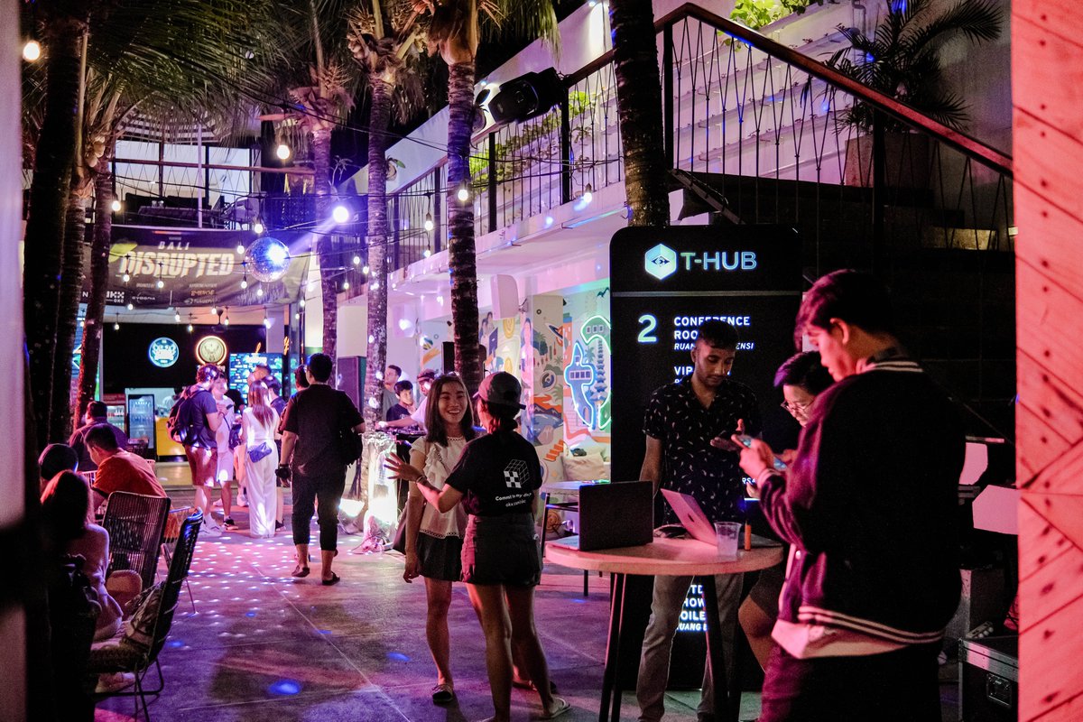 THubTKO's tweet photo. T-Hub Bali Event

T-Hub >< Disrupted
Friday, Aug 26, 2022

#thubbali #thub #tokoverse`#TKO #tokocrypto https://t.co/meqG9NpQUV
