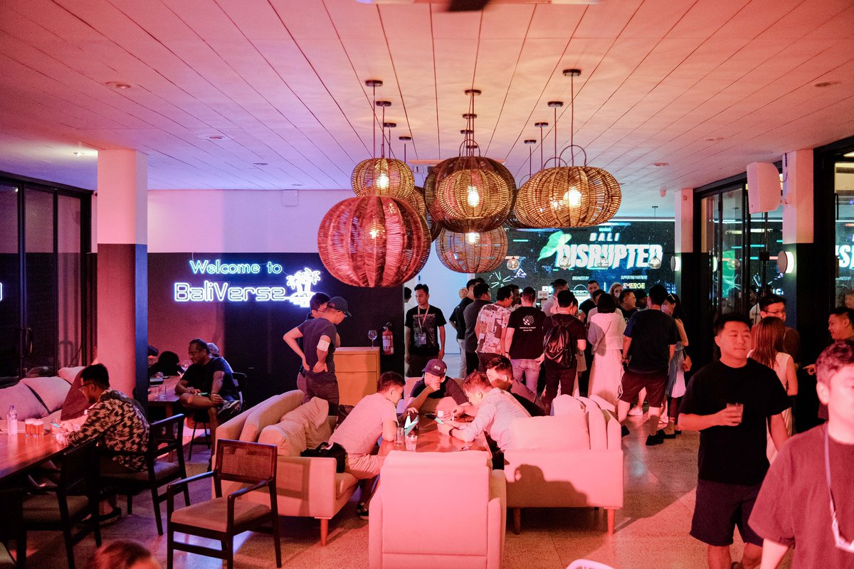 THubTKO's tweet photo. T-Hub Bali Event

T-Hub >< Disrupted
Friday, Aug 26, 2022

#thubbali #thub #tokoverse`#TKO #tokocrypto https://t.co/meqG9NpQUV