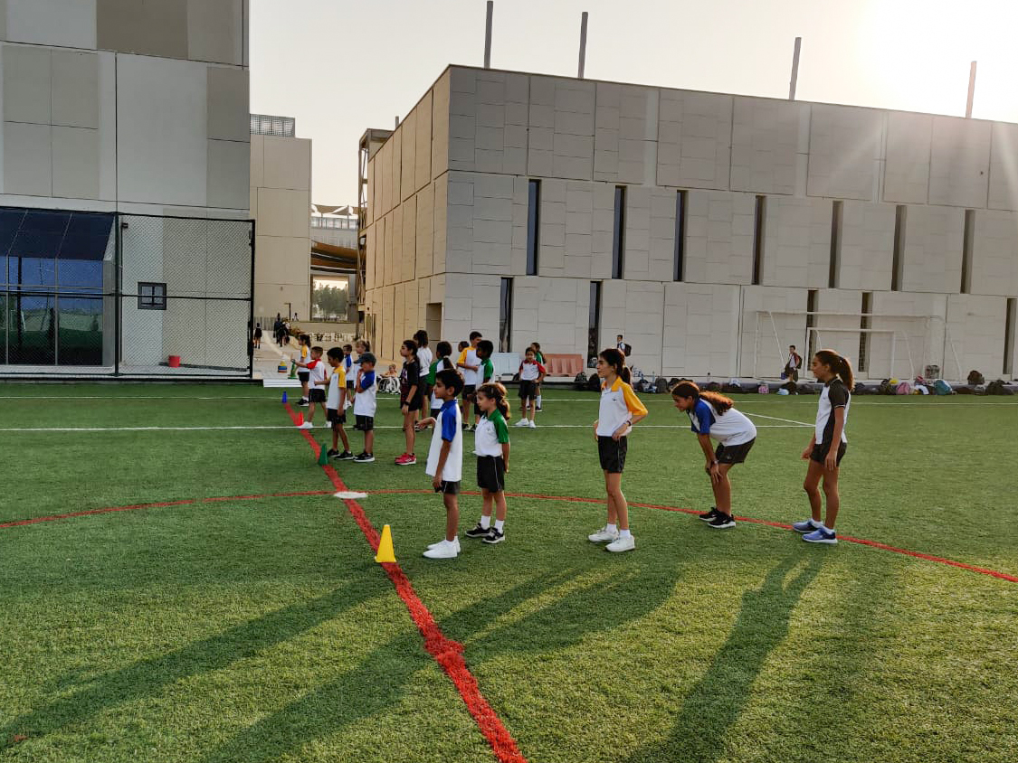 SouthViewSchool's tweet photo. An excellent start for our Primary cross-country squad following their first training session of the year.
#southviewschool #wearesouthview #squadtraining #crosscountry https://t.co/qAgEiDSV0I