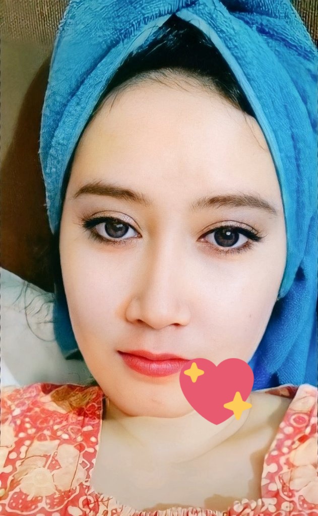 Ayukhofreal's tweet photo. mau mandi tapi gak bosen gak ada temennya🤭 https://t.co/c33j1JI79l