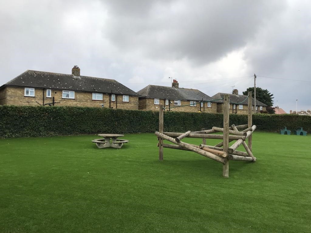 Supreme Lawns tweet media