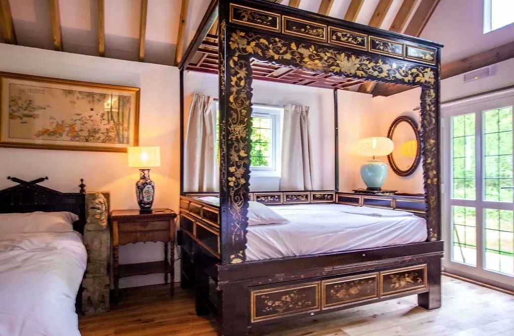 TheHolidayCots's tweet photo. House on the Brooks has a wonderful selection of self catering accommodations in the South Downs National Park. The Mill House is available 14th-17th October &amp; the 28th-31st.
🛌Sleeps 1-18
https://t.co/i7s2wqFTBj 
#Hardham #WestSussex #SelfCatering #SouthDownsNationalPark https://t.co/P4HqFNHqRY