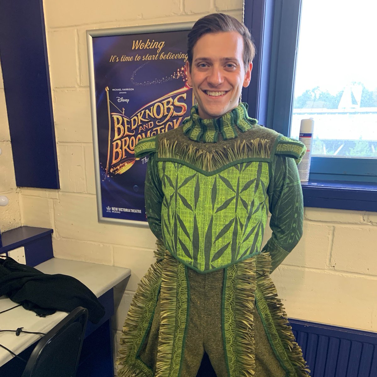 Mountview (@mountviewldn) on Twitter photo 💬 "It taught me how to be fearless in the rehearsal room and experiment, to go mad and have fun."
We sat down with MA Acting grad Vinnie Monachello (<a href="/vinchmon/">Vinnie Monachello</a>) to talk falling into acting, favourite Mountview memories and life on tour 👉 ow.ly/RMrJ50KBbIA 💬 "It taught me how to be fearless in the rehearsal room and experiment, to go mad and have fun."
We sat down with MA Acting grad Vinnie Monachello (<a href="/vinchmon/">Vinnie Monachello</a>) to talk falling into acting, favourite Mountview memories and life on tour 👉 ow.ly/RMrJ50KBbIA