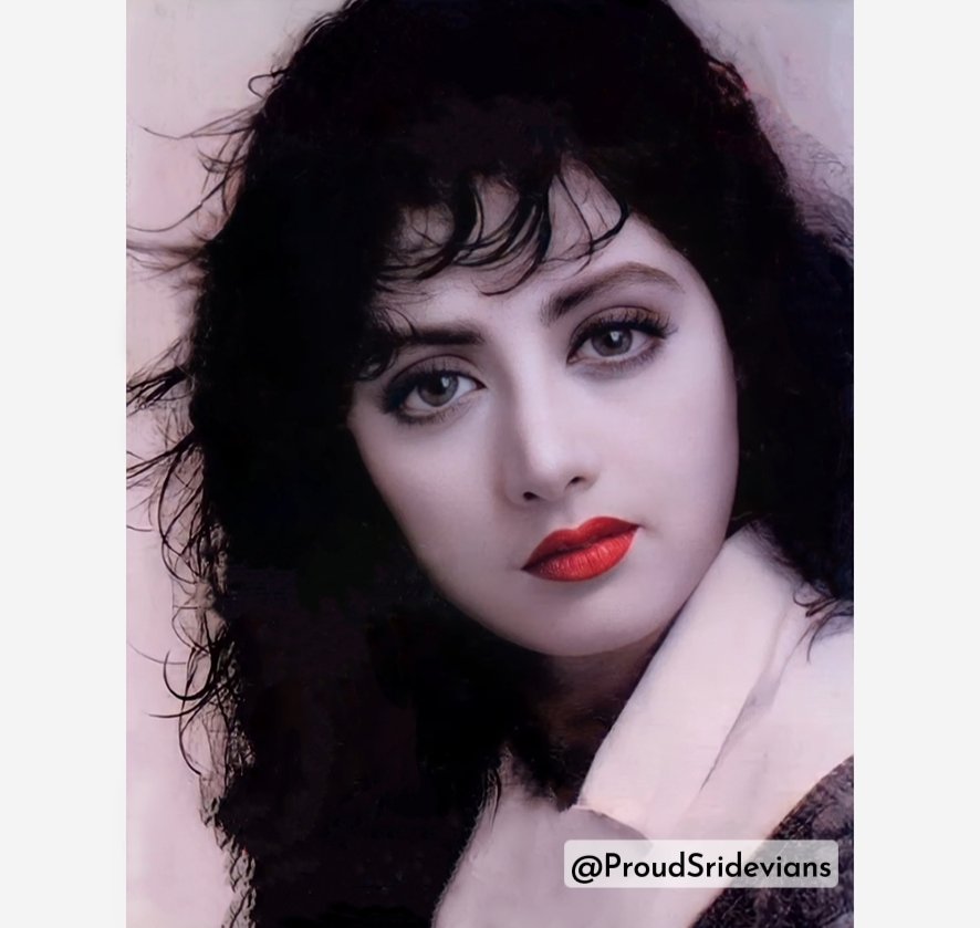 ProudSridevians's tweet photo. SRIDEVI RULED BOLLYWOOD FOR MORE THAN 10 YEARS AS THE UNDENIABLE NUMBER ONE ACTRESS!
#Sridevi #SrideviLivesForever #SrideviKapoor #FirstFemaleSuperstar #SrideviSena #ProudSridevians #RipSridevi #Sreedevi #StyleDiva #StyleIcon #SrideviPictures #SrideviImages #verve #vervemagazine https://t.co/ynn2xfCsat
