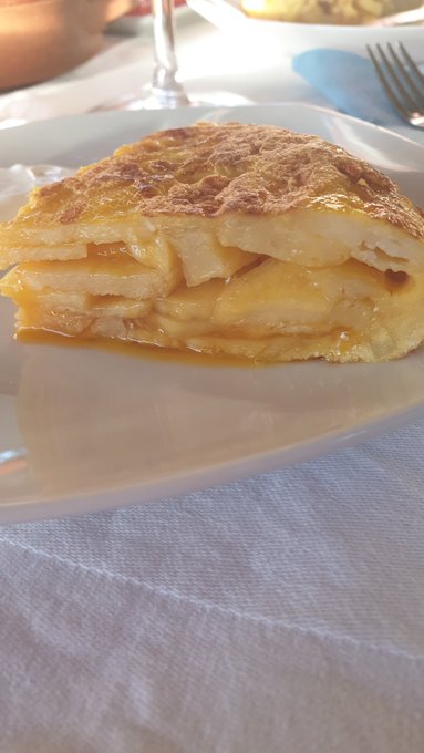 Pues no sobro ni un trozo, de la  #tortilladepatatas @salmadnora si quer&eacute;is ver como https://t.co/kC8yJBGPNy<a href="/tag/tortilladepatatas"class="tags">#tortilladepatatas</a>
