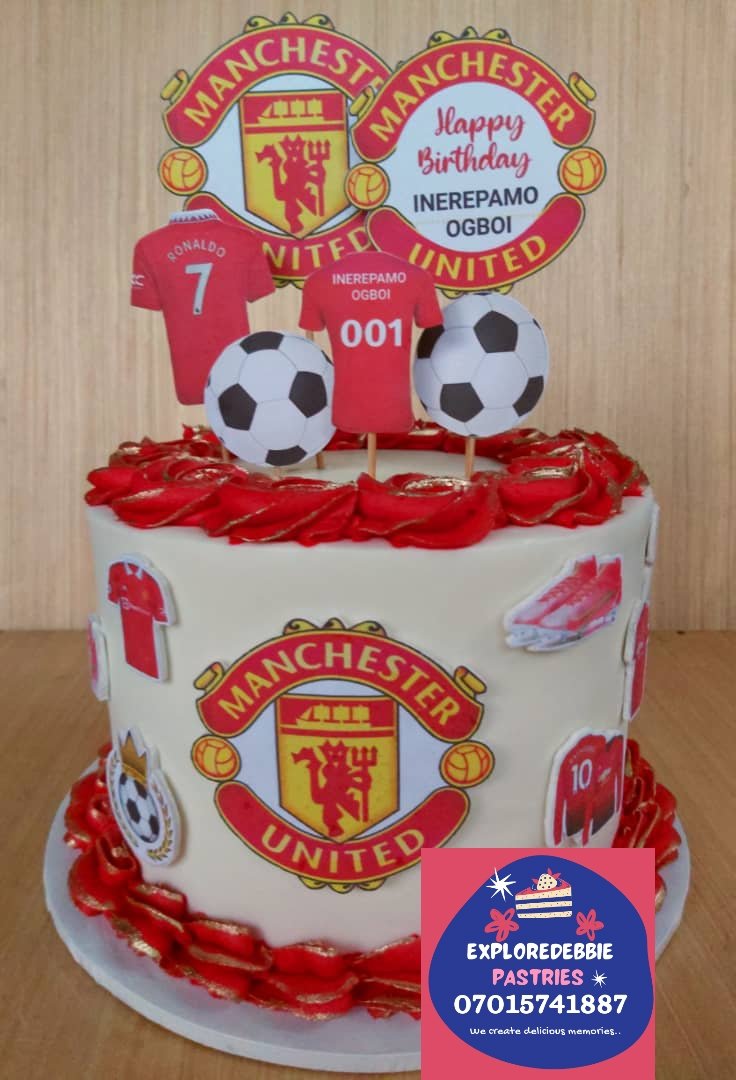 ExploreDebbie's tweet photo. Manchester United Fans Gather here 😏😁❤️
Pretty and yummy Manchester United themed cake for a Man-U Fan😊❤️.

Need a cake for any occasion in portharcourt? 
Contact us:07015741887

#exploredebbie #phtwittercommunity #womeninbusiness  #ManUCake #ManchesterUnited @PH_Socials #cake https://t.co/fPt1nHuqge
