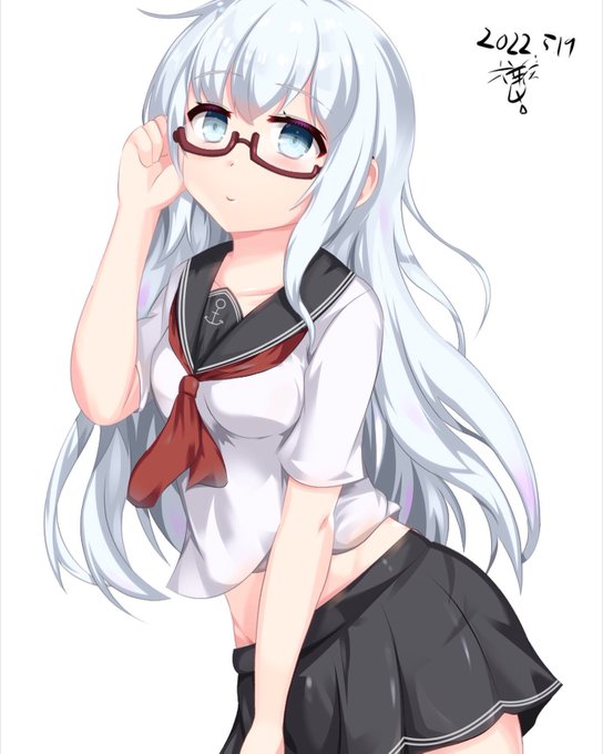 🧢「司令官、今日もお疲れ様。
何かいいことあったかい?」
気がつけば秋も深まる今日この頃
ビールが美味しい季節ですね。
#艦これ #イラスト好きさんと繋がりたい 