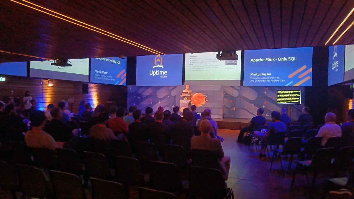learning about #apacheflink @MartijnVisser82 at #Uptime2022
