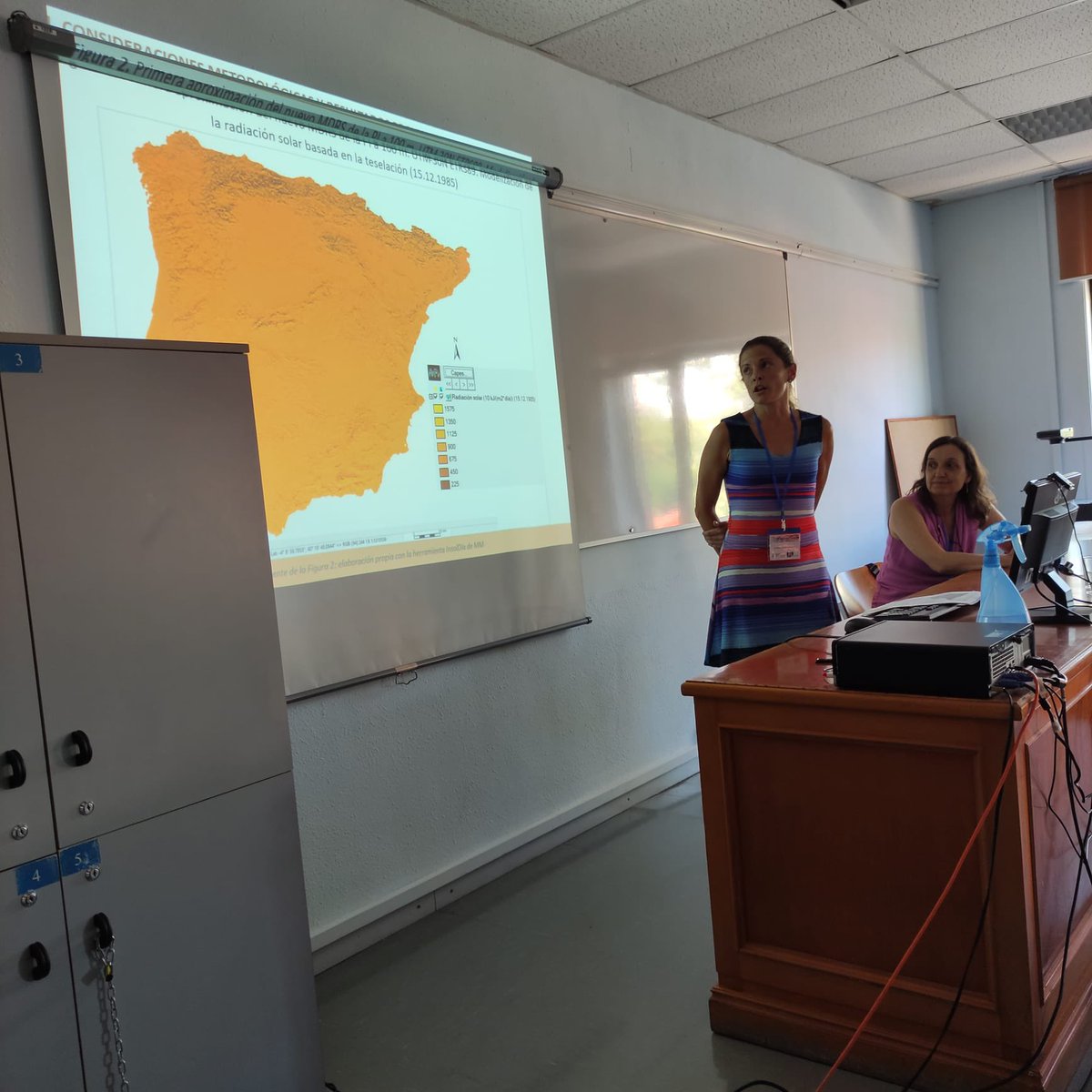 congresotig's tweet photo. C. Roca Fernández en colaboración con M. Ninyerola y X. Pons nos presenta un trabajo sobre mejoras en el cálculo de los Modelos Digitales de Radiación Solar. #CongresoTIG2022 https://t.co/EH3pt8M6c7