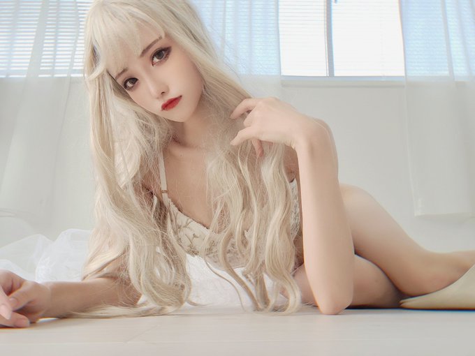 コスプレイヤーしろさきのTwitter画像11