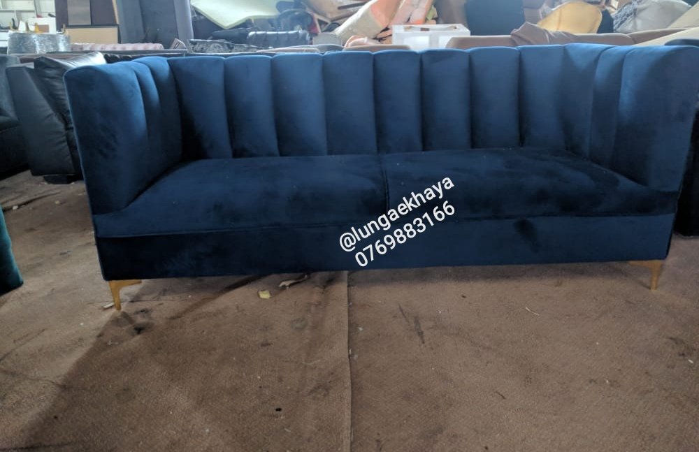 EkhayaLunga's tweet photo. We manufacture custom couches in a variety of colours, sizes and fabrics. DM or whatsapp or whatsapp us on 076 988 3166 to place your order.
#AskAMan #powerlunch #safmbth #Newzroom405 #LadyOnDrive #BayernBarca #GoHomeMeghanMarkle
Jub Jub Xhosa Kabza Lunga Ekhaya Mseleku Kabza https://t.co/VEwAcPjxE9