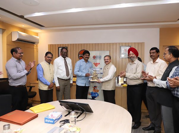 RamakumarDr's tweet image. Today signed an MoU with Andhra University for onboarding PhD scholars under IOC fellowship scheme in the gracious presence of Vice Chancellor-Prof Prasada Reddygaru! @RndIndianoil @Secretary_MoPNG