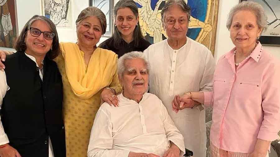 SportASmile's tweet image. A life well lived. #NareshKumar sails into the spiritual realm. 

#OmShanti