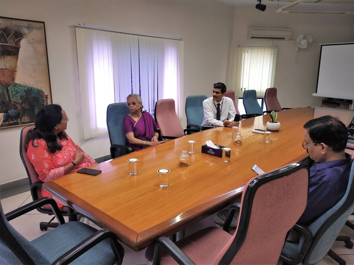 IIHMRUniversity's tweet photo. A #session on #PREVENTIVE STRATEGIES OF SUICIDAL ATTEMPTS AND #SELF_HARM was held at IIHMR University, Jaipur on 13 Sept 2022  by Addl SP Ms Seema Hingonia. 
Madam Seema Hingonia is an Additional Superintendent of Police posted at Rajasthan Police Academy. #iihmr #iihmruniversity https://t.co/aB6b95GYX2