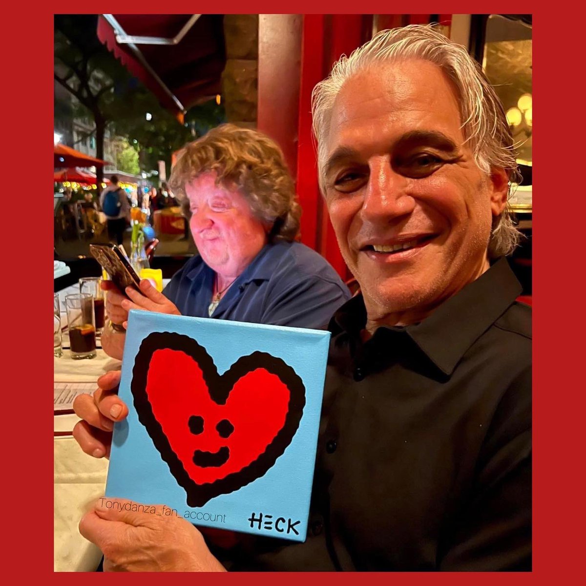 TonyDanza_fan's tweet photo. About this Night ; it looked like a great night 😍 I melt 🥹 I adore these photos 🥰🥰🥰 Tony is back in New York (for my greatest happiness) 🥹 and the evening is happening at @mannysbistrony ❤️ a bit like he was "à la maison" in fact 🇫🇷😁 #tonydanza #art #edheck #heck #heart https://t.co/eYo0nPPUOT