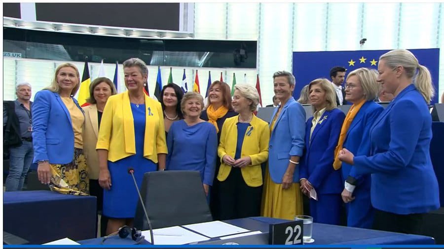 New European #Hydrogen Bank, 2023 year of #skills, Critical Raw Materials Act, delivery of #NextGenEU… We invest in new energy, in our people. This is our leap into the future. Powerful #SOTEU2022 in unprecedented times. Now let’s work together to deliver this!
