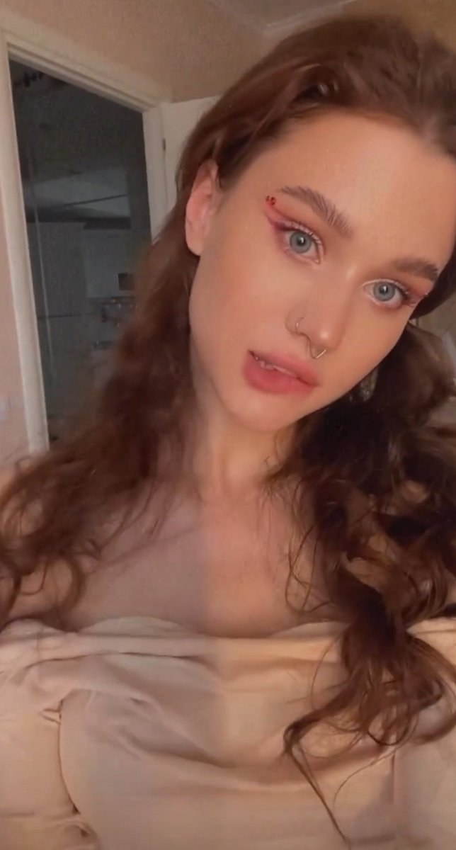 Sofija Minev😈 tweet media