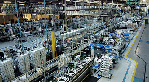 WhirlpoolCorp's tweet photo. We're passionate that our #manufacturing operations are purpose-driven and focused on products, people, and the planet. Lena Henry, our UK GM explained to @MfgTodayMag what drives her to achieve this and to improve life at home for our customers. https://t.co/mmohgHngNg https://t.co/LPpWZEnsHh