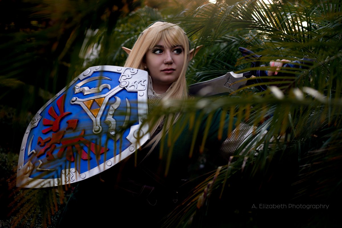 Cosplay Realm Magazine tweet media