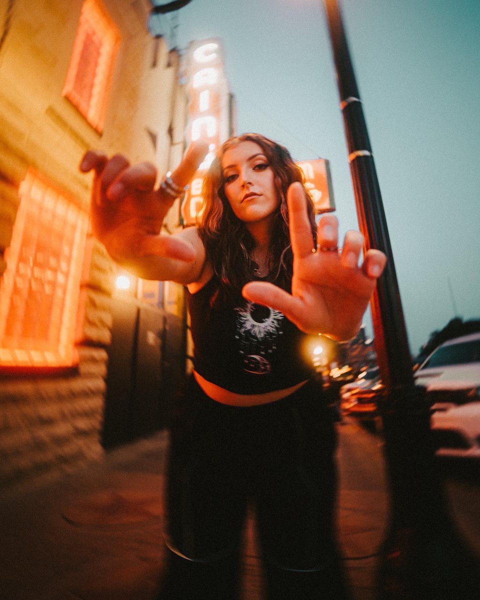 ⚡️ GIVEAWAY TIME⚡️

This is one of your last chances to get ya a pair of tickets 🎫 to see <a href="/DylanWheeler_/">Dylan Wheeler</a> and <a href="/hollybethmusic/">Holly Beth</a> LIVE this weekend‼️

🎸- Like this post 
🎉-Tag a friend in the comments 
🍻- RT it! 

#BanitaCreekHall #dancing #coldbeer #livemusic