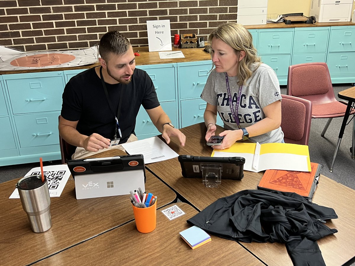 MrsArellano_CMS's tweet photo. Doing an Amazing Race themed PD to get teachers excited about looking at the data. Today is Leg 1 of 4!! @WichitaUSD259 @ColemanUSD259 @dpvils #pdcanbefun https://t.co/LFlK2JfKn3