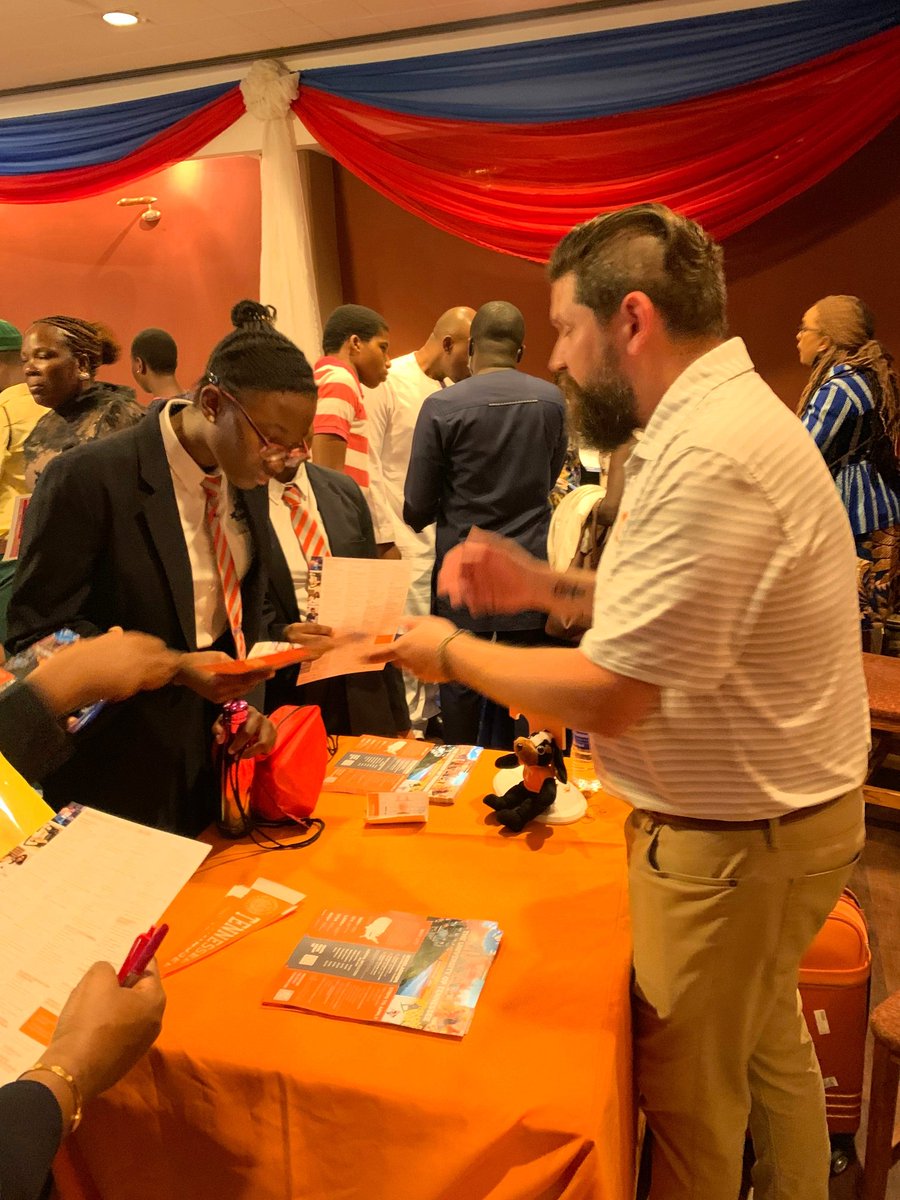 DovelandHighSch's tweet photo. #LoveDoveland #ExcellentSchool #CollegeFair #UniversityFair #UniversityEducation #CollegeEducation https://t.co/avtHdpUGx9