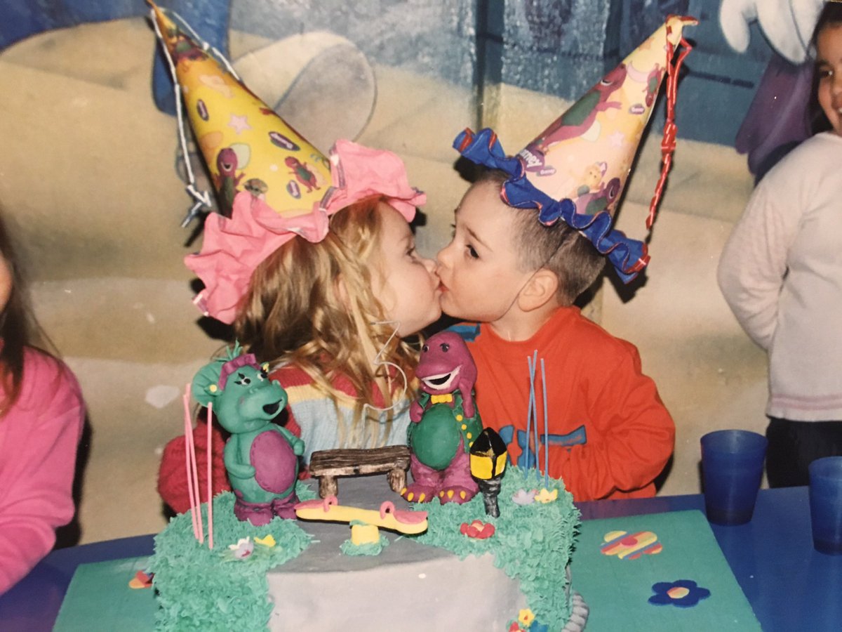 delfiisastre's tweet photo. feliz cumpleaños gordito de mi ❤️.
te amo un montón 💘 @BrunoSastre7 https://t.co/NWgXy39knY
