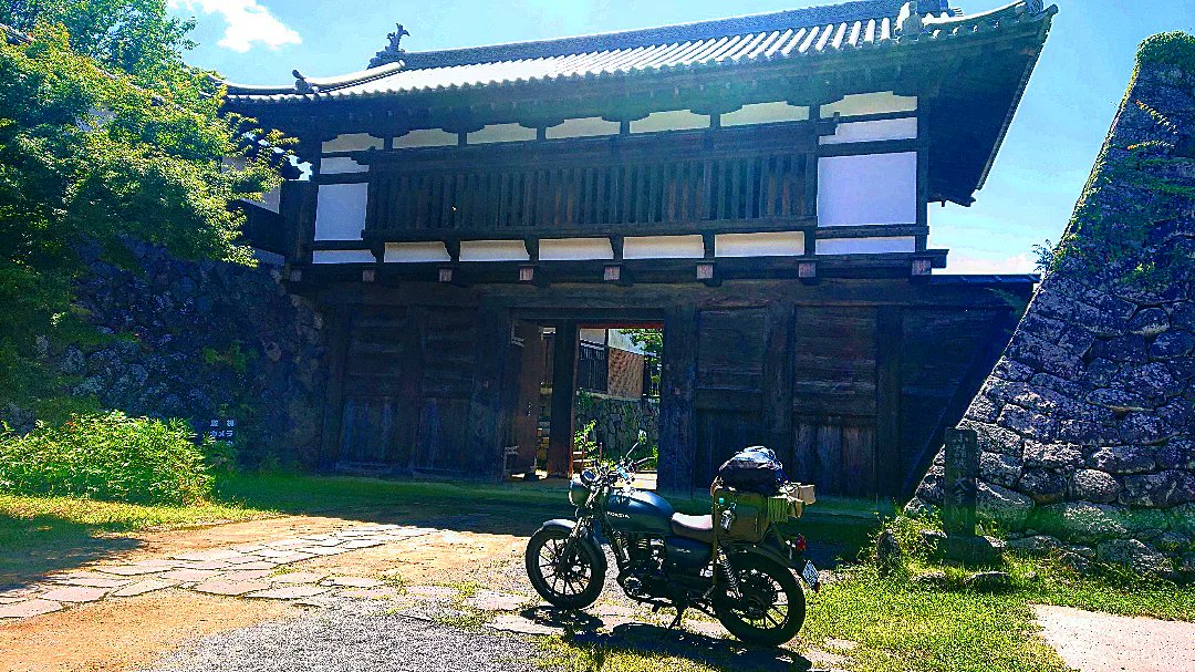 GB350KT's tweet photo. 群馬、長野キャンプツーリング
念願の日本国最高地点まで
#GB350 #日本国道最高地点
#バイク乗りと繋がりた�� https://t.co/ytaDnlIRko