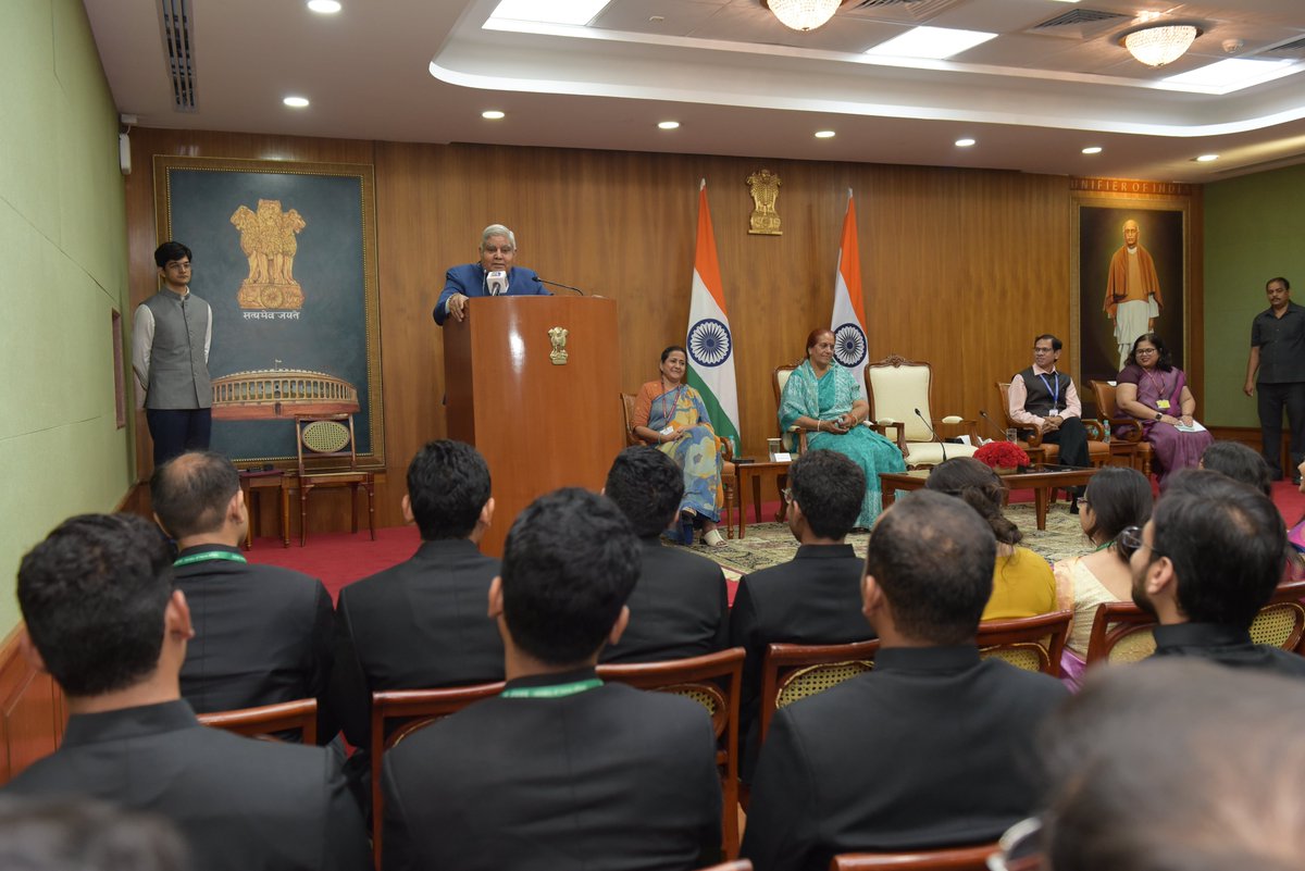 VPIndia's tweet photo. Hon’ble Vice President, Shri Jagdeep Dhankhar addressed the gathering of IAS officers of the 2020 batch at Upa-Rashtrapati Nivas today. @IASassociation @DoPTGoI https://t.co/5olNjyqZt7