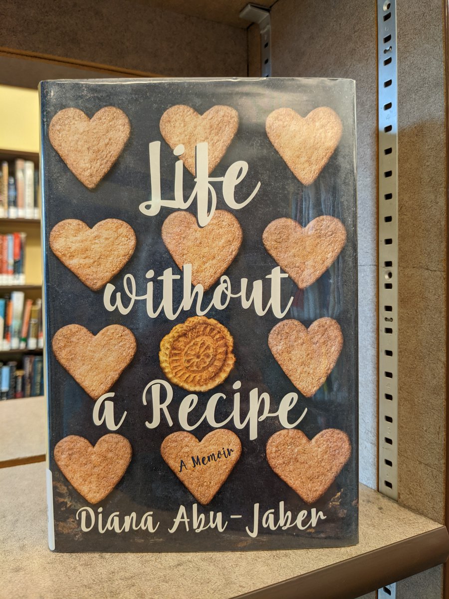 MaxiejaneF's tweet photo. Another great book in the wilds of the Omak local library. @Dabujaber 's Life Without A Recipe in the memoir section. @NCWlibraries #libraryvolunteer https://t.co/7AdSNqmE8C