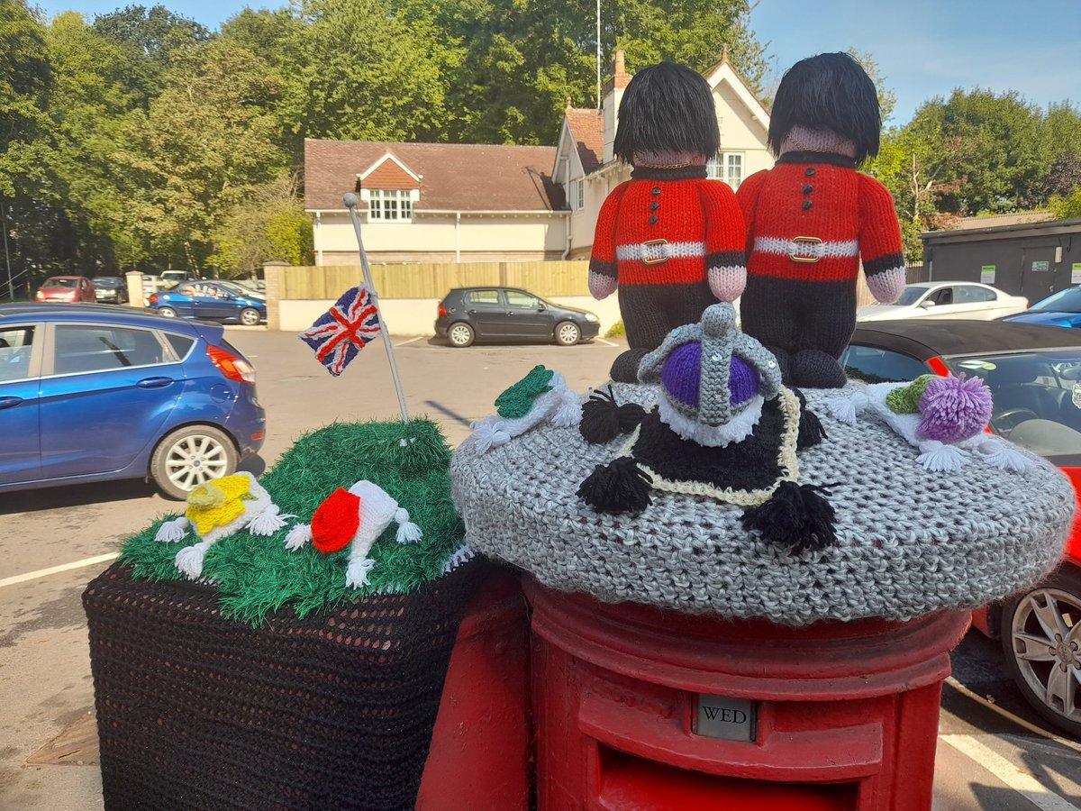 nexuscomltd's tweet photo. Clever and touching tribute to Her Majesty on top the post box at our local shop https://t.co/FR2NyqaWgn