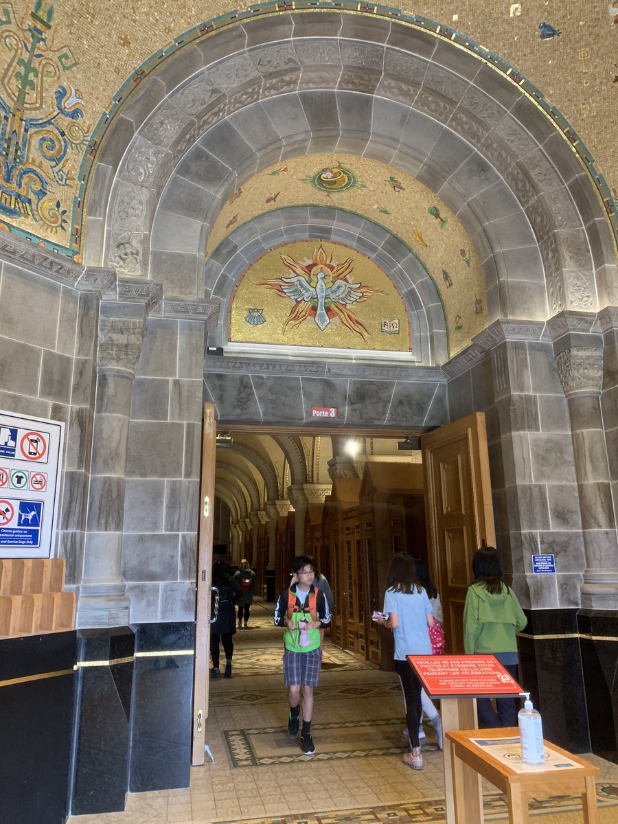 Ste Anne de Beaupre Basilica! #grade8sinQuebec <a href="/HTSRichmondHill/">HTS Richmond Hill</a>
