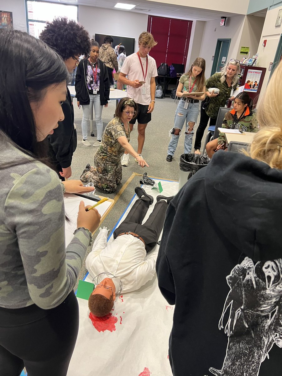 Kim S⌬ares tweet media